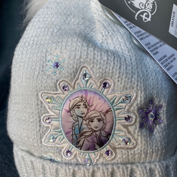 Disney Frozen 2 Winter Hat - Picture 2 of 5